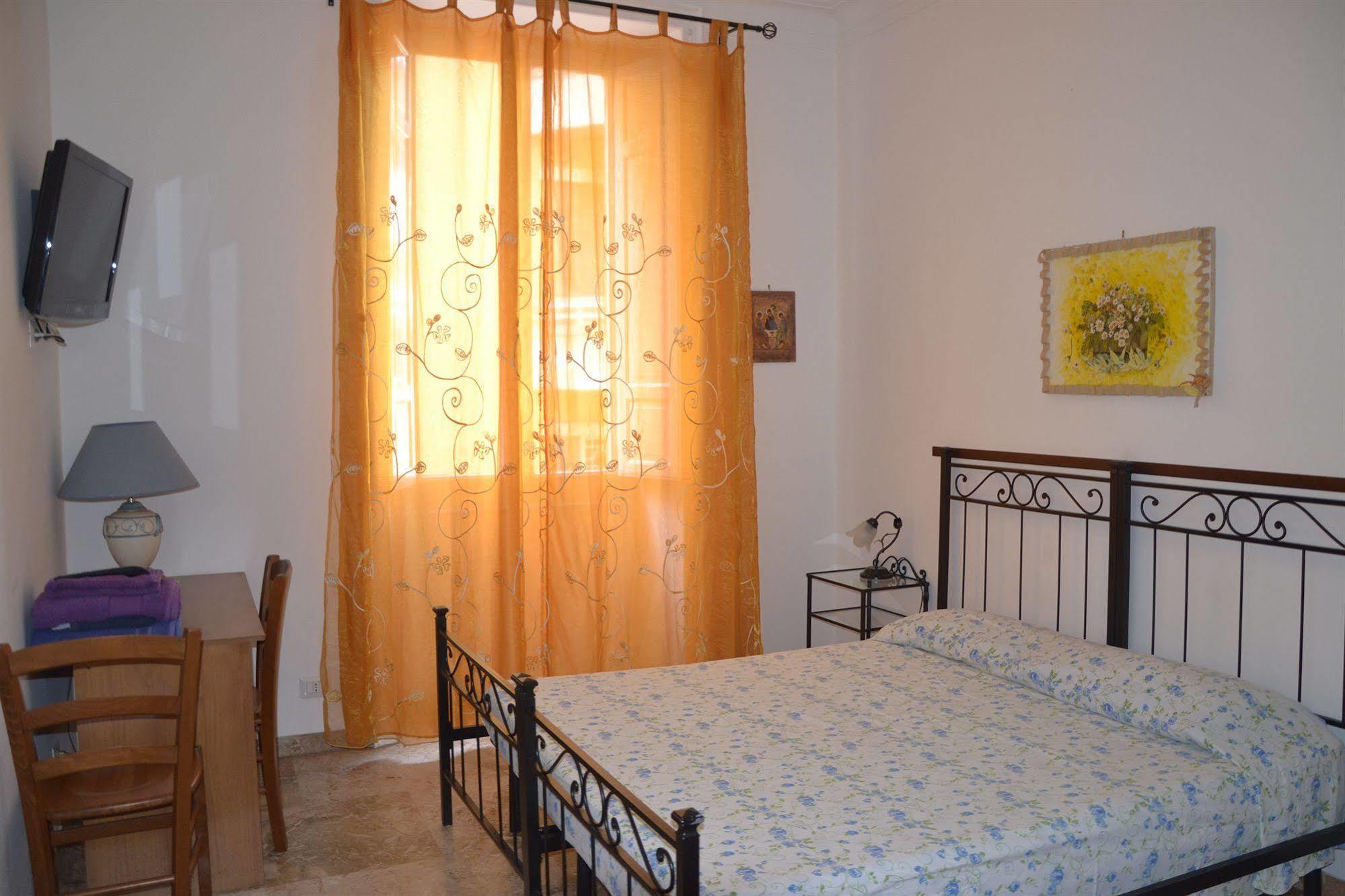 Lucky House Hotell Rom